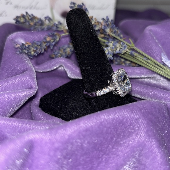 💍 ✈️ 💎 Exquisitely crafted! - Travel Ring Emerald cut Ring. So beautiful #EA39 - Picture 3 of 11